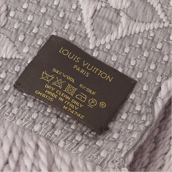 エシャルプロゴマニア 偽物《希少お早めに》ルイヴィトンマフラー コピー エシャルプ ロゴマニア グリペルルLOGOMANIA M74742