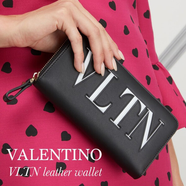 ヴァレンティノ VLTN アラウンドジップウォレット ロックスタッド 長財布 QW2P0645RCH
