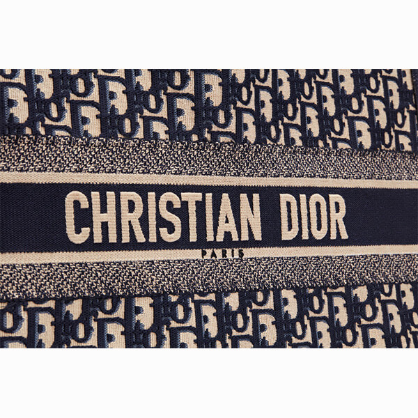 新作 ディオール コピー ブックトート 大きい41.5cm 重ね刺繍 ロゴ入 9091601 VERY雑誌付録!滝沢眞規子さん愛用