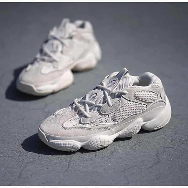 入手困難激レア!Yeezy Boost 500 Bone White イージーブースト1106a8