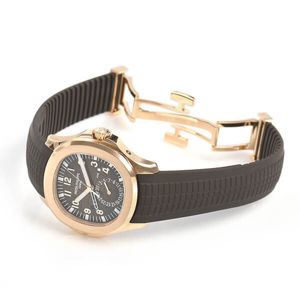 登坂広臣が着用 パテックフィリップスーパーコピー アクアノート トラベルタイム 5164R-001