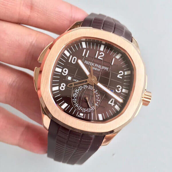 登坂広臣が着用 パテックフィリップスーパーコピー アクアノート トラベルタイム 5164R-001