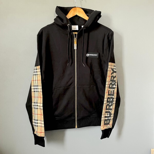 一目惚れ♪バーバリー チェック ロゴ ジップ パーカー 偽物 21090802