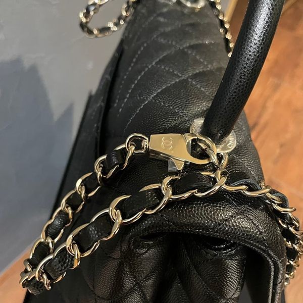 スーパーコピー 優良サイト シャネル 偽物 ココハンドル Mサイズ ハンドバッグ A92991B05061