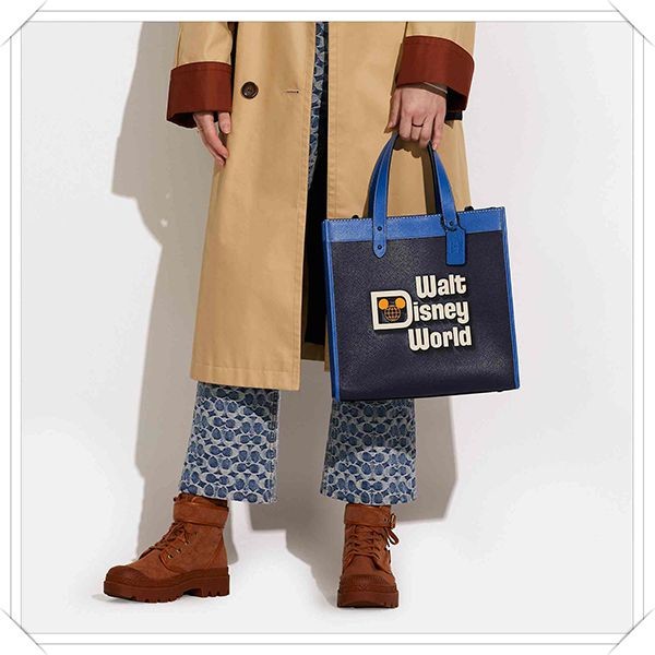 売り切れ頻発!コーチ ディズニー フィールド トート ウィズ ウォルト偽物 C8551