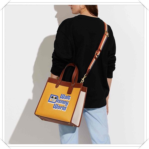 売り切れ頻発!コーチ ディズニー フィールド トート ウィズ ウォルト偽物 C8551