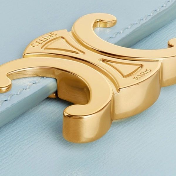 目玉商品!セリーヌ トリオンフ・ウォレット♪アイスブル コピー10D783DPV