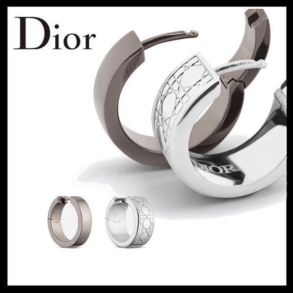 早い者勝ち♪ディオール 偽物 シグネチャー入り カナージュモチーフ 真鍮 ピアス E2155HOMMT_D004