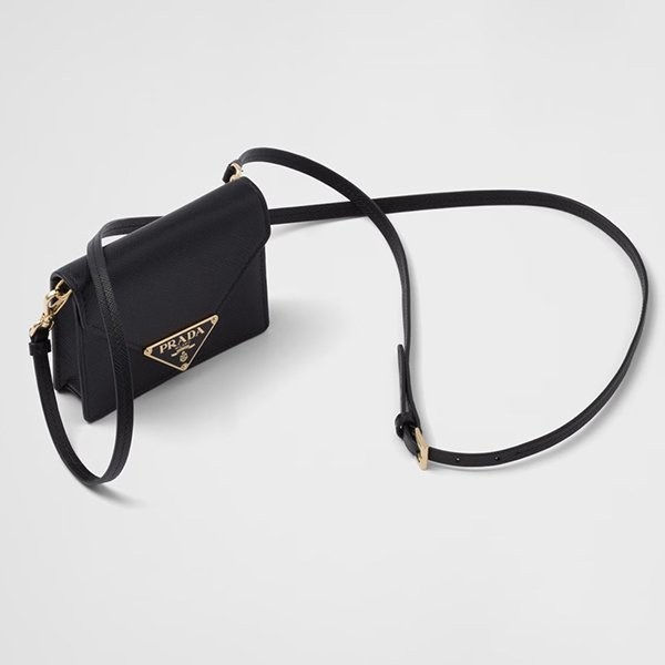 【VIPセールで入荷!】プラダ サフィアーノ コピーショルダーストラップ付カードケース