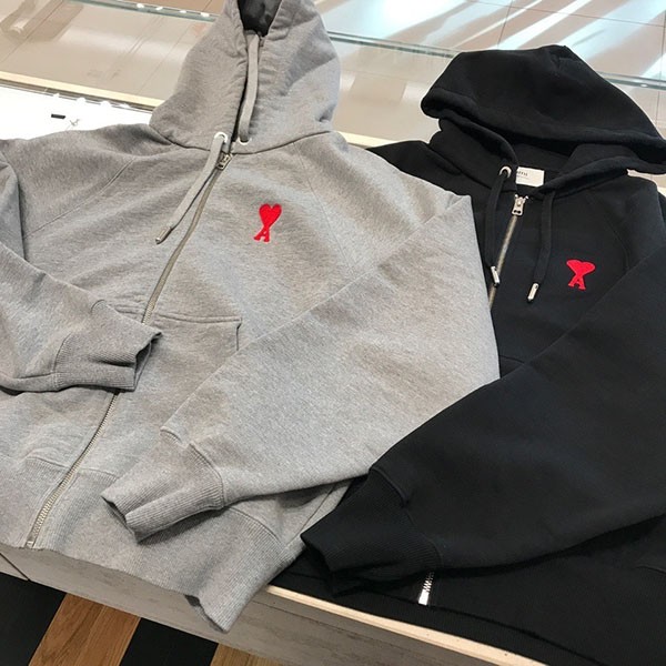 争奪戦☆【AMI PARIS（アミ パリス）偽物 】ジップアップパーカー