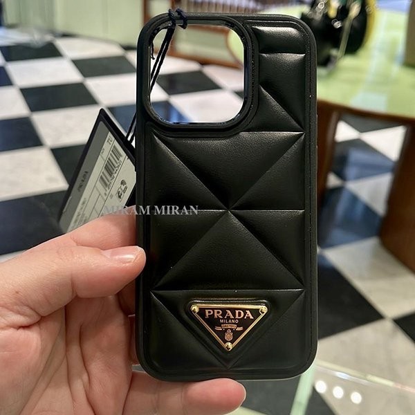 【奇跡の再入荷！即発送】【プラダ】レザー iPhone14 偽物・13Pro/14proMaxケース 1ZH165