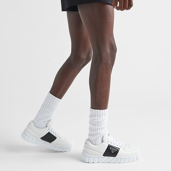 プラダ パデッドナッパレザー スニーカー コピー 3色 2EE386_2DL8_F0964