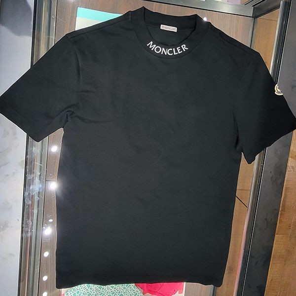 【やっぱり人気!】モンクレール コピー衿にレタリング付きTシャツ【各色】H20918C000