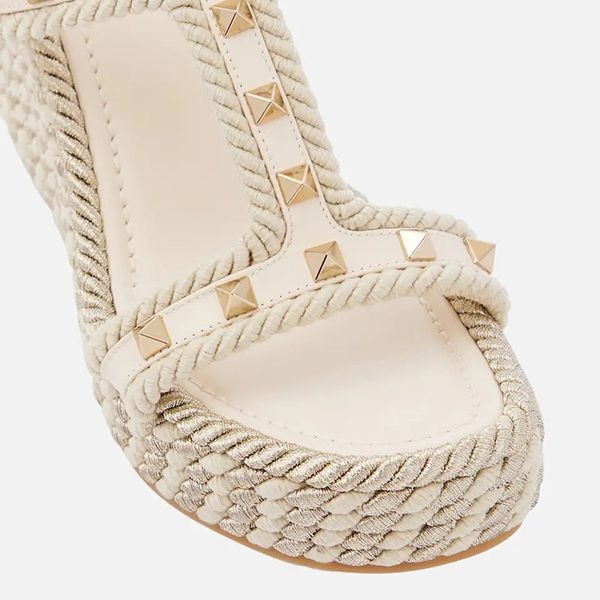 ◆ヴァレンティノ◆ロックスタッズ 偽物レザー ウェッジ サンダル vltn882