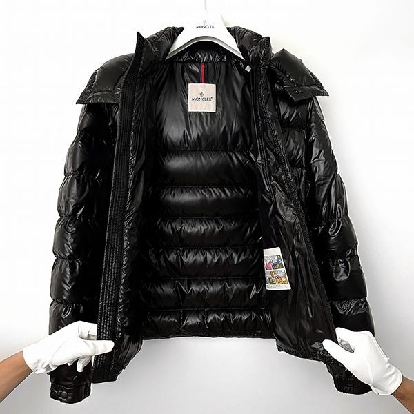 関税なしモンクレール Saulx ダウンジャケット 偽物 1A00007 5963V