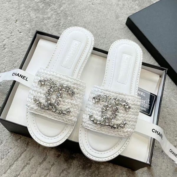 ★日本!!人気!CCマークが輝く【シャネル】サンダル 偽物