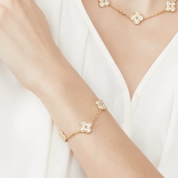 【手元に在庫有】ヴァンクリーフ＆アーペル アルハンブラ ブレスレット コピー VCARA41400