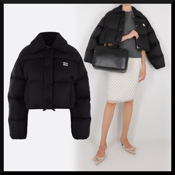 芸能人愛用【ミュウミュウ】ロゴ ナイロン クロップドダウンジャケット 偽物ML719S