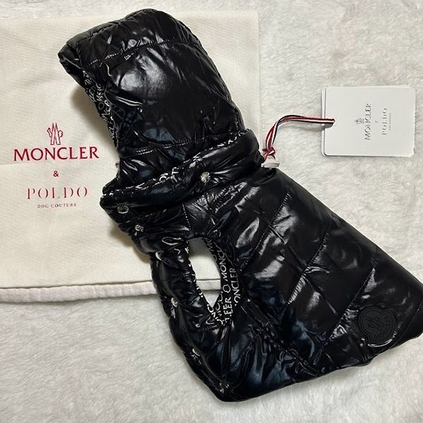 【VIPセールで入荷！】モンクレール ポルド ドッグ クチュール コピー愛犬用リバーシブルロゴコートH209O3G