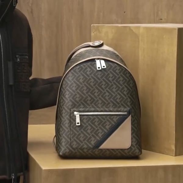 注目!フェンディ キオード ダイアゴナル FF バックパック 偽物 7VZ076A9XSF1IKC