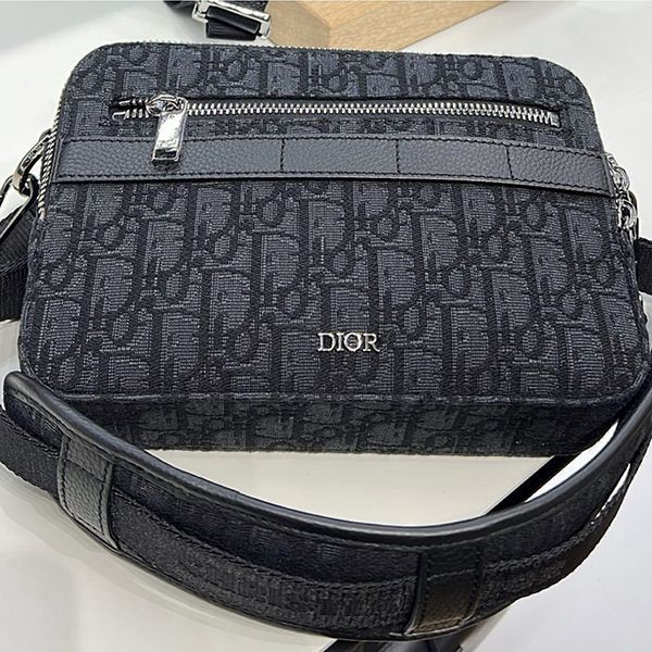 2023SSディオール サファリバックミニ 偽物2ESWS011YKY