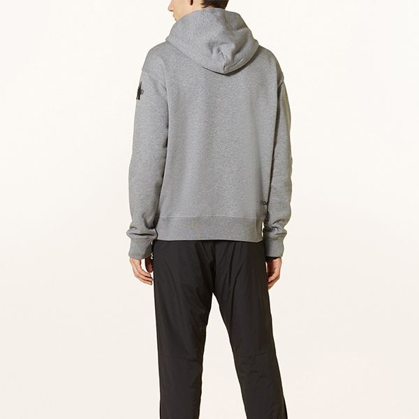 先取り!黒ダウンと◎モンクレール グルノーブル 偽物ロゴ パーカー フーディI20978G