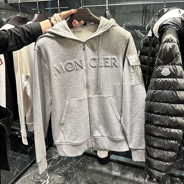 送料込追跡有【モンクレール】ジップアップ フーディー 偽物カラバリあり♪mc11041