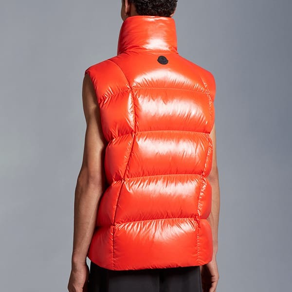 【セレブ多数愛用】モンクレール×アディダス 偽物 コラボ ボゾンロゴ入ダウンベスト Bozon 4色 I209S1A00011M2267335