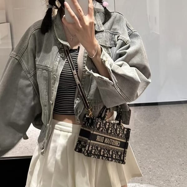 便利でディオール BOOK TOTE 偽物 ミニ ショルダーバッグ S5573CRIW_M928