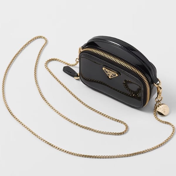 関税なしプラダ コピー パテントレザー チェーンストラップ ミニポーチ 3色 1NR025_069_F0E06