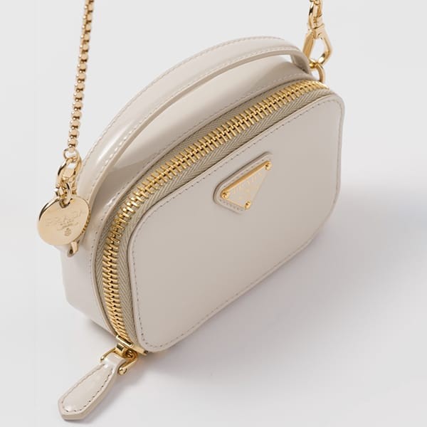 関税なしプラダ コピー パテントレザー チェーンストラップ ミニポーチ 3色 1NR025_069_F0E06