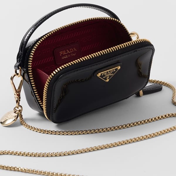 関税なしプラダ コピー パテントレザー チェーンストラップ ミニポーチ 3色 1NR025_069_F0E06