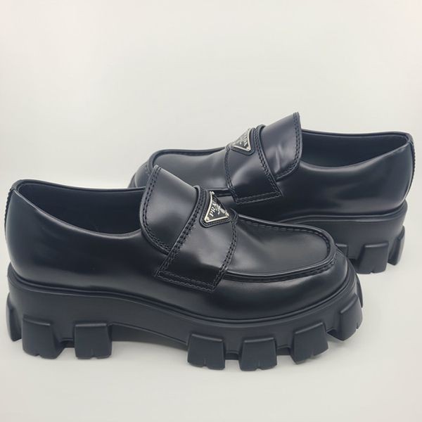 【VIPセールで入荷！】プラダ モノリス ブラッシュドレザー ローファー 2DE129 B4L F0002