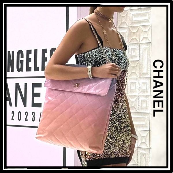 トレンドの最前線☆シャネル ラージ ホーボー バッグ コピーAS4632 B15040 NT620