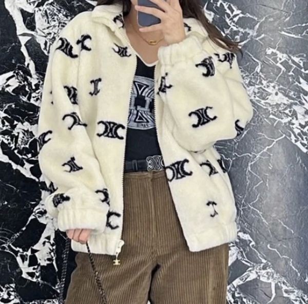 【追跡付き発送で安心】セリーヌトリオンフブルゾン スーパーコピーce01112