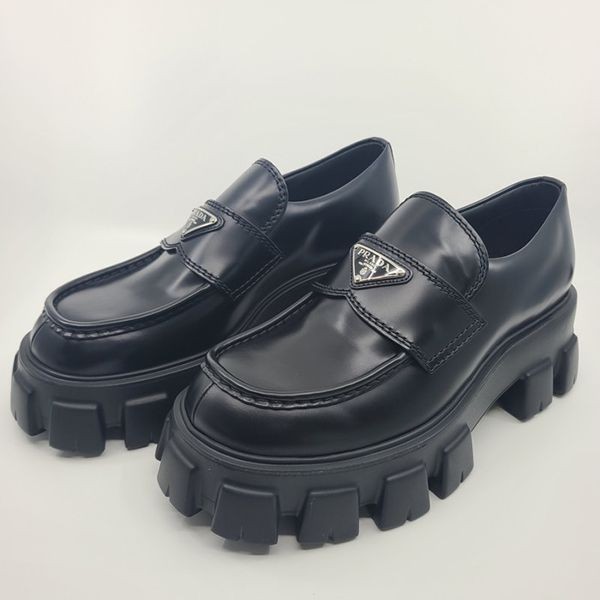 【VIPセールで入荷！】プラダ モノリス ブラッシュドレザー ローファー 2DE129 B4L F0002