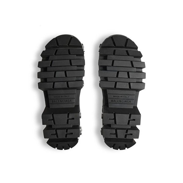 バレンシアガ BULLDOZER 偽物 レースアップブーツ 672502WBCQ11081