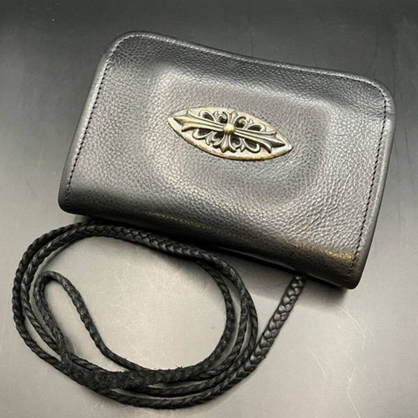 お洒落で可愛いクロムハーツ コノリーレザー 偽物ミニウォレット 財布 フローラルクロス コインケース030823