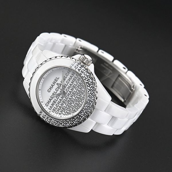 セレブ愛用中シャネル J12 ウォンテッド ドゥ 33MM H7419