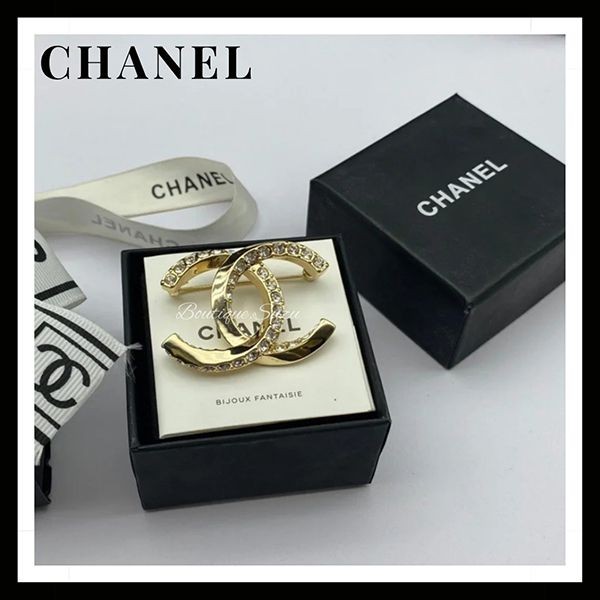 大人気!!新色!!♪ 立体的で美しい☆ シャネル クリスタル ブローチ 偽物ABA713