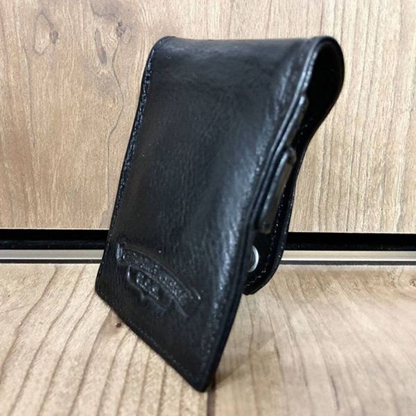 エレガント&キュートクロムハーツ レナード 偽物カムホート彫金 2nd ダガー 5 コノリーレザー 小銭入れ カードケース030842