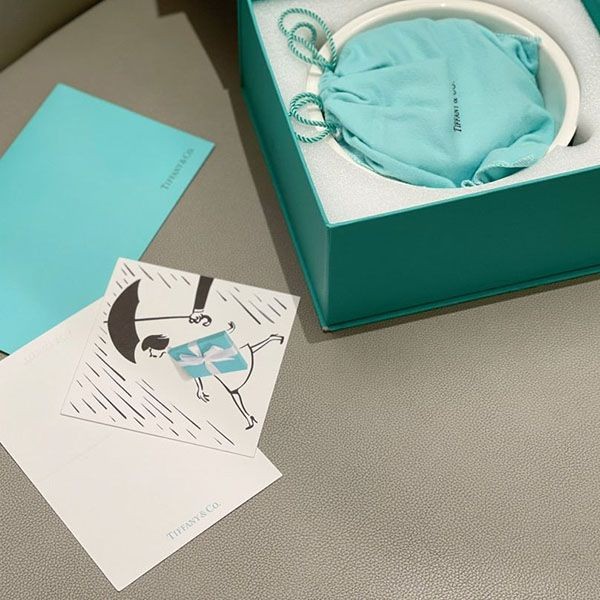 ティファニー 犬や猫 首輪 偽物 ペット カラー&リーシュ &ボウルセット 3個セット w24042901