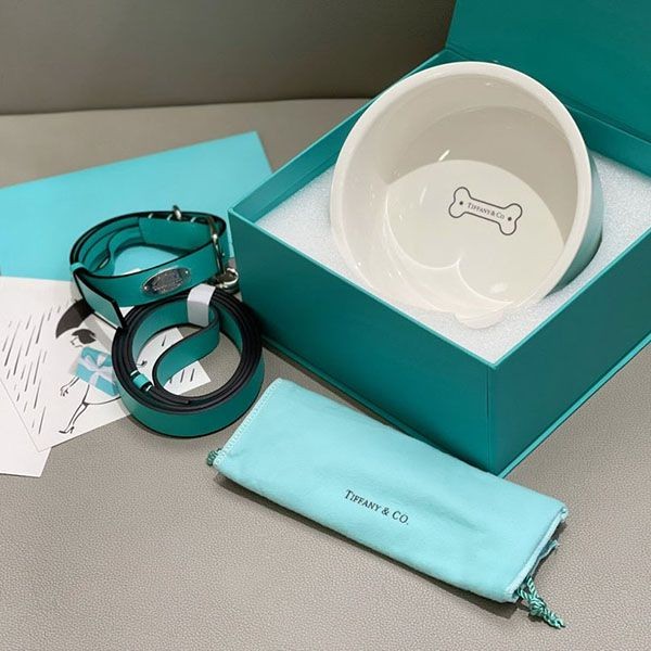 ティファニー 犬や猫 首輪 偽物 ペット カラー&リーシュ &ボウルセット 3個セット w24042901