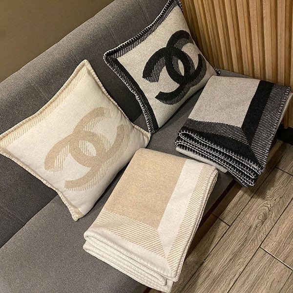 シャネル ココマーククッション w2404304