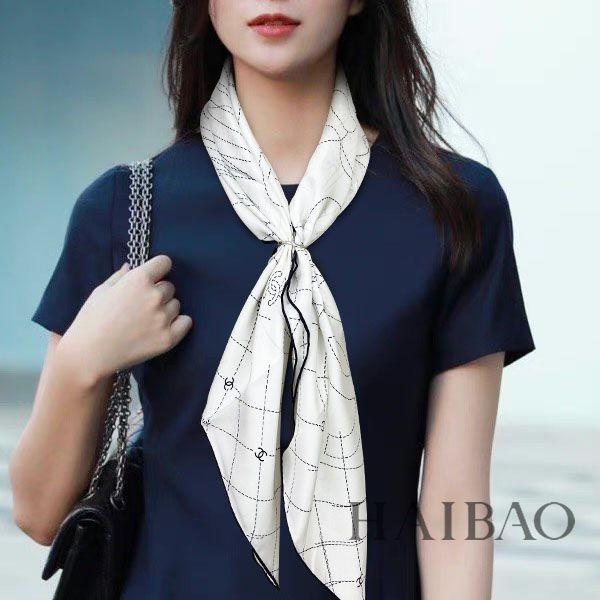 シャネル シルクスカーフ コピー w24043089