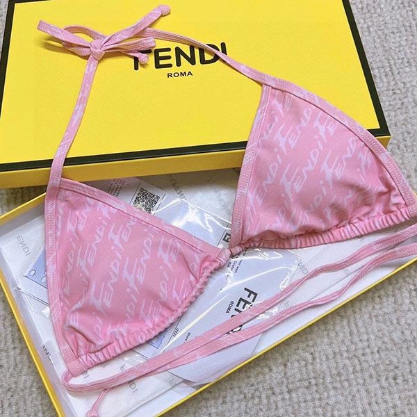 フェンディ 三角ビキニ 偽物 トライアングルトップ w24042202