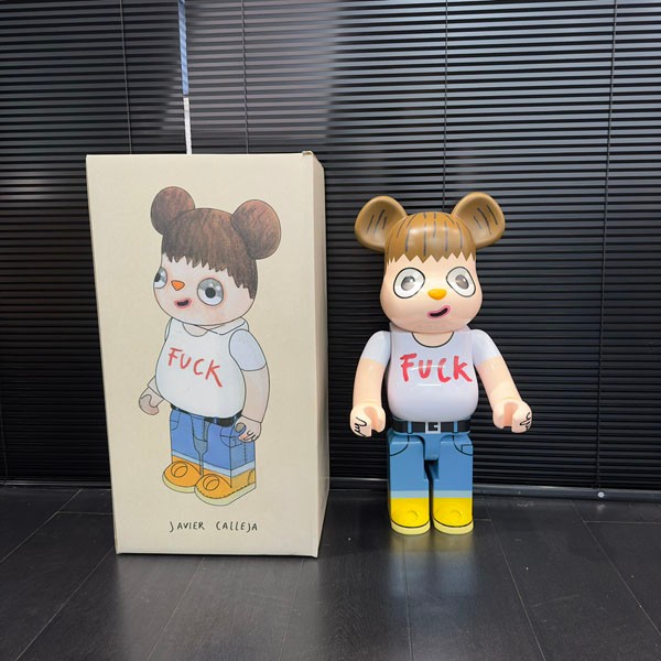 ベアブリック 偽物 JAVIER CALLEJA 1000%  400% 24050107