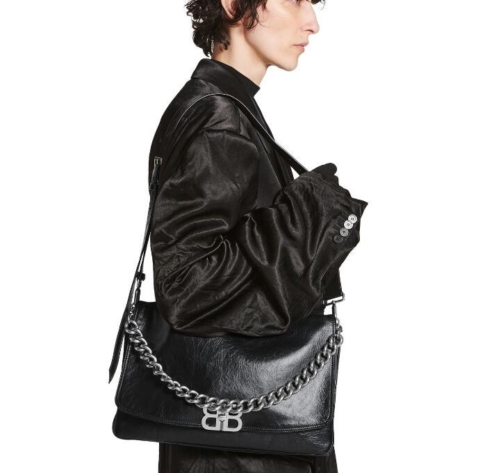 バレンシアガバッグ偽物  ラージフラップバッグ 7484882AAI41000