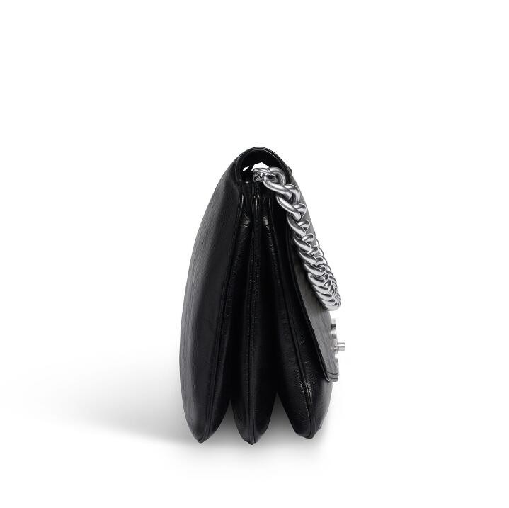 バレンシアガバッグ偽物  ラージフラップバッグ 7484882AAI41000