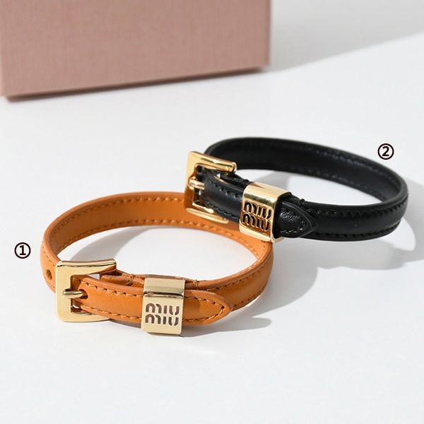ミュウミュウ 偽物 ロゴレザーブレスレット5IB468 2F8W
